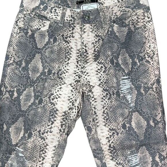 L&B Luck & Blessed NWT Distressed Snakeskin Reptile Print Skinny Jeans - Picture 2 of 4